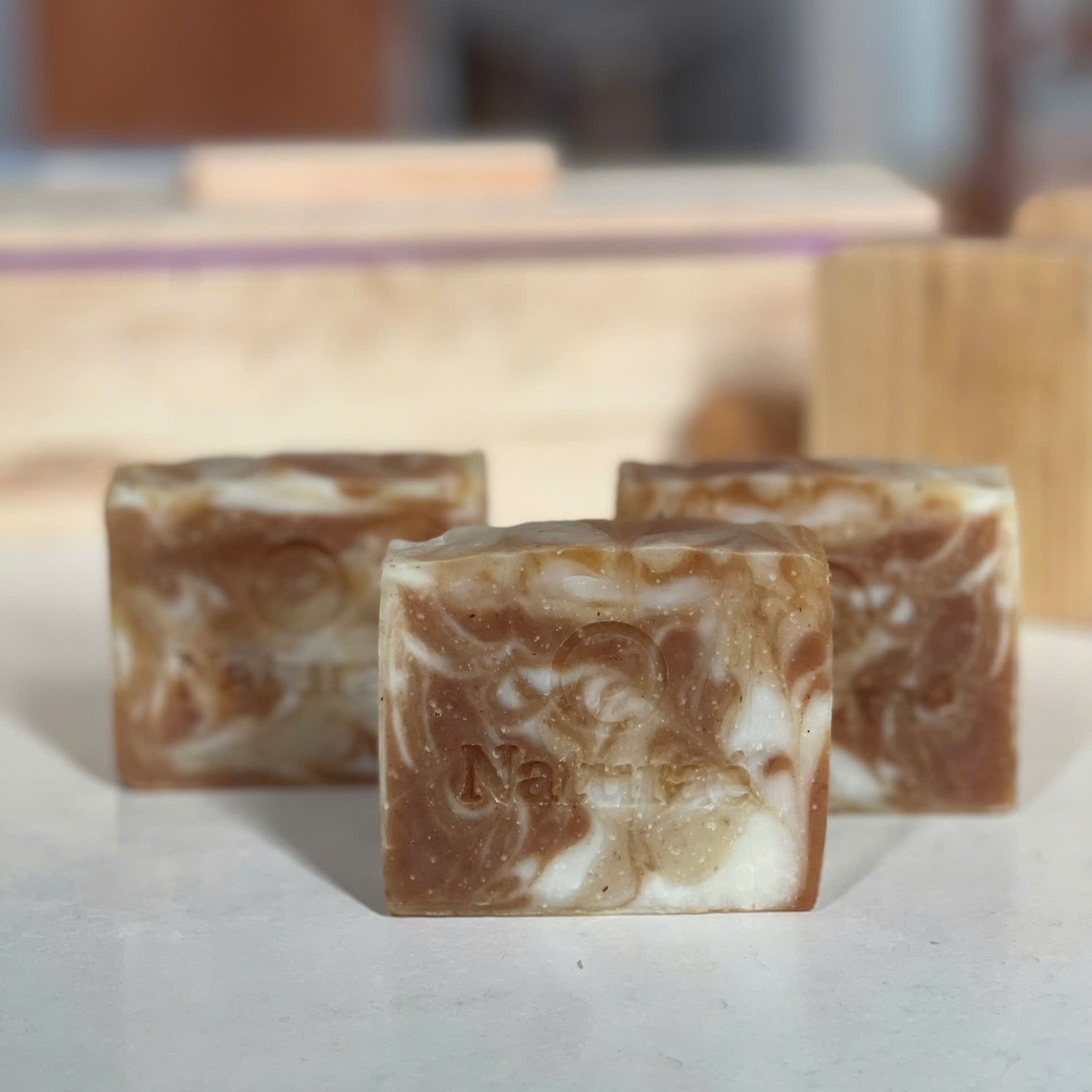 Xà Phòng Nghệ Yến Mạch Naurae 100g – Sáng Da, Mờ Thâm, không tinh dầu, phù hợp da nhạy cảm 5 Xà Phòng Nghệ Yến Mạch Naurae 100g – Sáng Da, Mờ Thâm, không tinh dầu, phù hợp da nhạy cảm - Ảnh 5